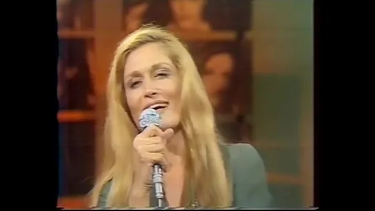 Dalida - La vie en rose 25.11.1976 (Aujourd’hui magazine Dalida par P. Sevran) #