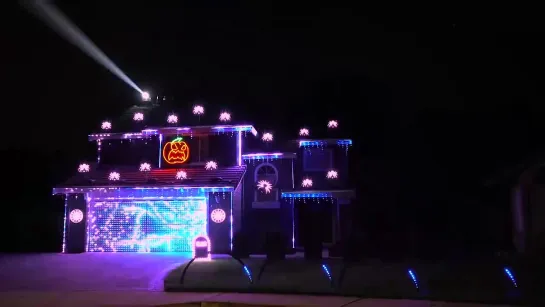 Enter Sandman (Metallica) 2020 Halloween Light Show