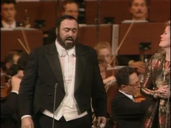 Luciano Pavarotti: 30th Anniversary Gala (Shirley Verrett, Piero Cappuccilli, June Anderson; Teatro Valli, 1992)