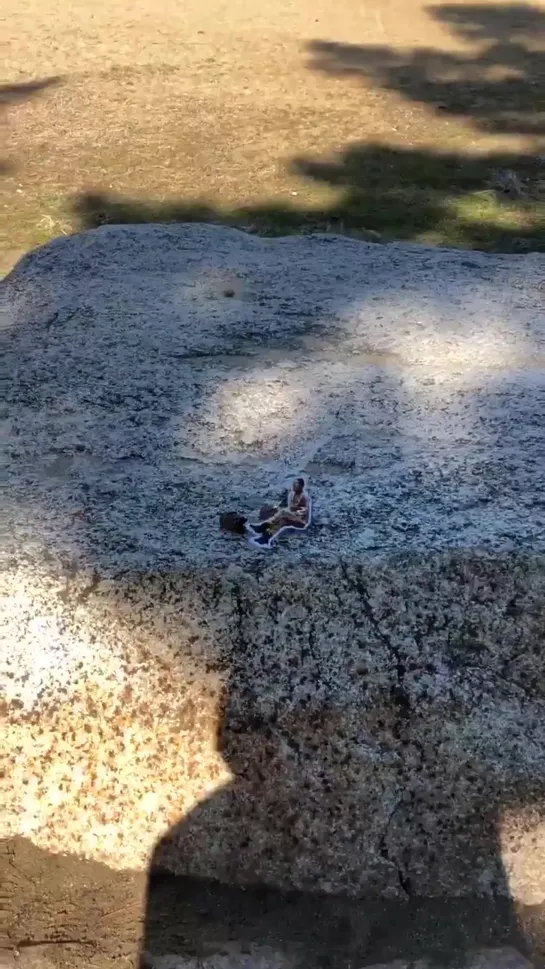 Rock which Keun-chan sat on ✨ in Seaside Momochi Beach Park