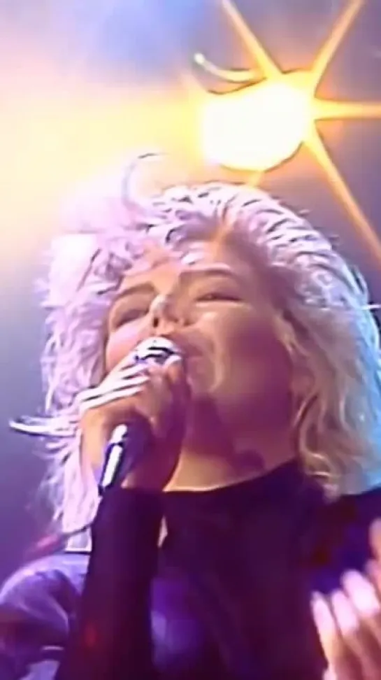 Kim Wilde - You Keep Me Hangin’ On #kimwilde #80smusic #80s.mp4