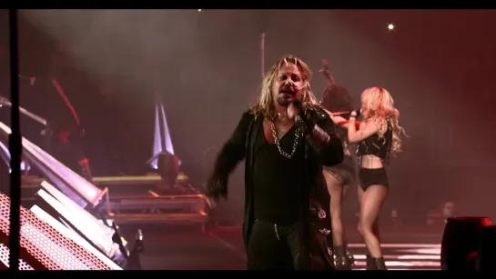 Motley Crue - Kickstart My Heart - The End Live in Los Angeles