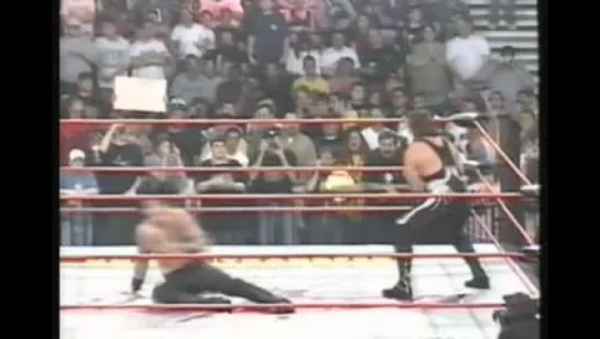 Slamboree 2000 - Sting vs. Vampiro - 1