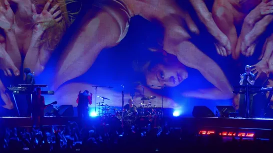 Depeche Mode - Enjoy The Silence (Live in Berlin)