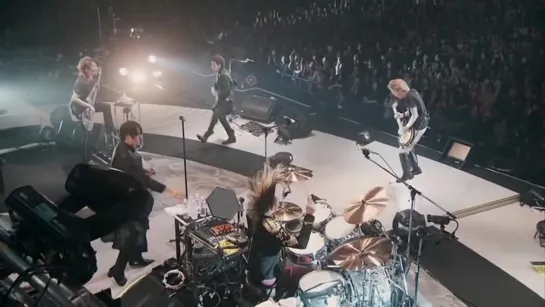 BUCK-TICK -  Dokudanjo Beauty -R.I.P.- (live 2012)