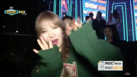 150425 Red Velvet @ Show Champion backstage cut