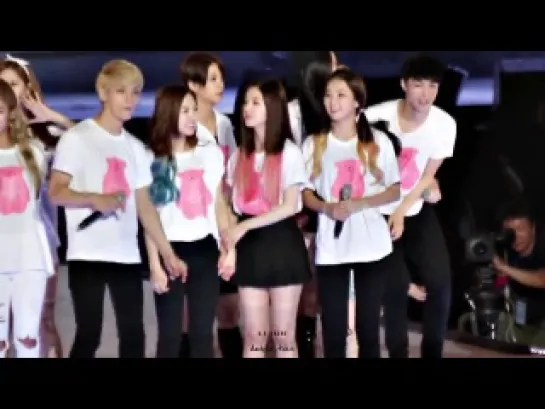 [FANCAM] 140815 Irene @ SM Town in Seoul by double take