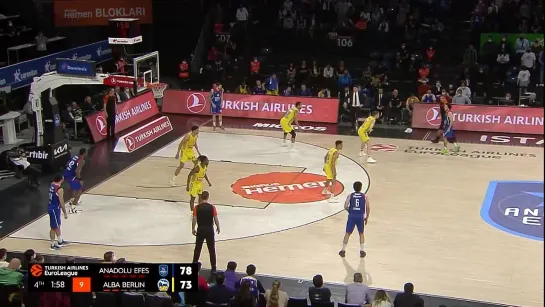 Anadolu Efes Istanbul - ALBA Berlin  01.04.2022