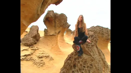 Helene Rolles - Où s'en va le monde (Clip officiel)