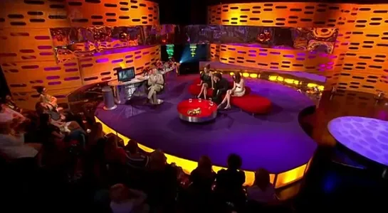 The Graham Norton Show 7x04 - Jennifer Lopez, Karen Gillan, Alan Davies, Ben's Brother