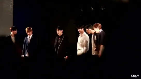 [FANCAM] [11.08.18] “2018 BOTH HANDS UP with B.A.P in Osaka”