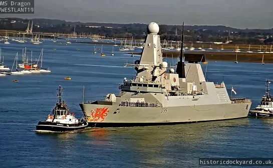 Британские ВМС спешат на WESTLANT 19 Ч.2 Эсминец HMS Dragon D35 последовал  за авианосцем в США