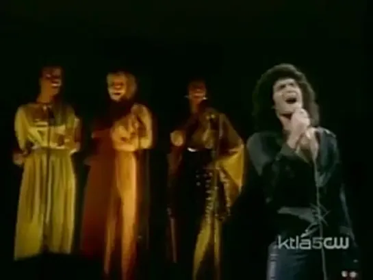 Gino Vannelli - Wheels Of Life (Soul Train 1979)