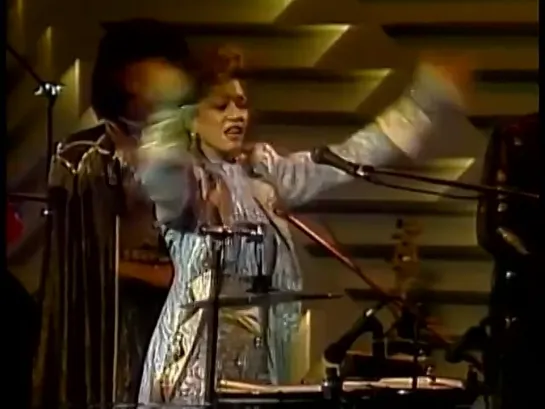 Festival de Viña 1986, Sheila E, Erotic city