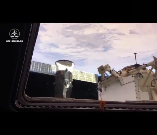 View of SpaceX Dragon 1 berthed with @Space_Station in the last Cupola opening