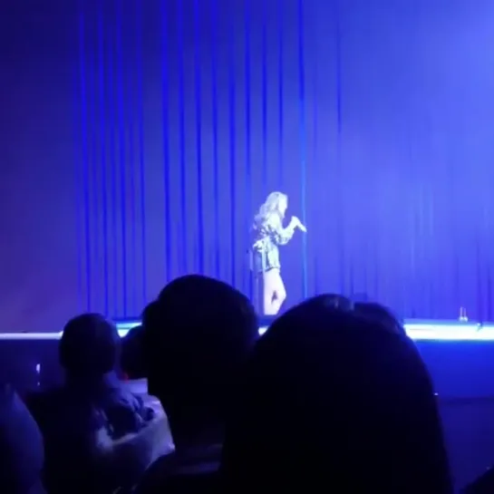 [FANCAM] 081218 Ailee -  I Will Go To You Like The First Snow @ I AM: AILEE Concert in Seoul