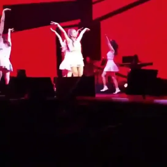 [FANCAM] 081218 Ailee dancing to DDU DU DDU DU (BLACKPINK) @ I AM: AILEE Concert in Seoul