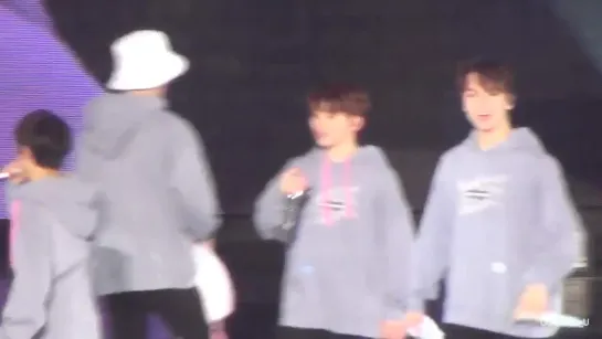 [FANCAM] [190308] SEVENTEEN (세븐틴) - Holiday (SCoups focus) @ 3rd Fanmeeting "Seventeen in Carat Land"