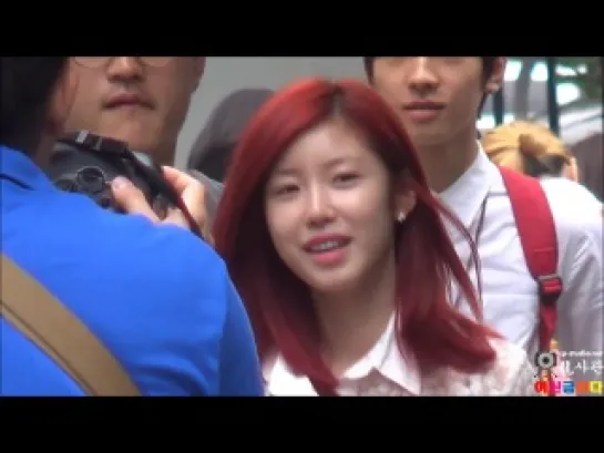 [FANCAM] [14.06.13] KBS 뮤직뱅크 전효성 & 레이나(약간) 출근길 직캠 by 여신금리다(여금)