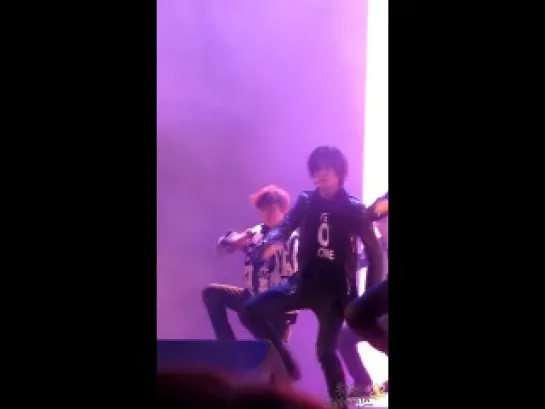 [FANCAM] 131130 세븐틴 단체 댄스무대 부승관ver