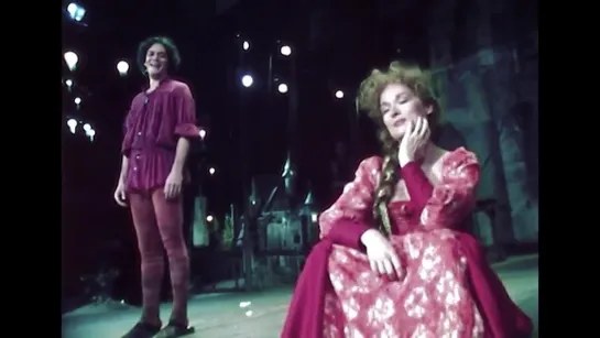 The Taming of the Shrew - Meryl Streep and Raul Julia - Kiss Me Petruchio - 1978