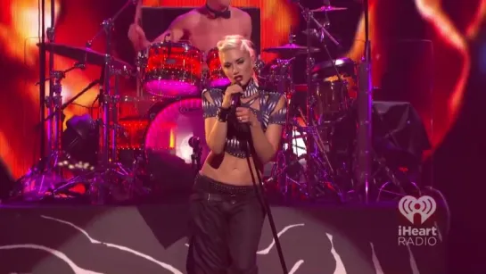 Gwen Stefani & No Doubt - Don't Speak (live)