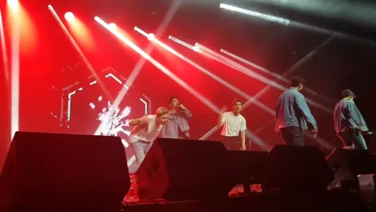 [FANCAM] [07.12.18] B.A.P 'FOREVER WITH BABYz' TOUR — Berlin: B.A.P — That's my jam