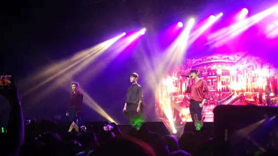 [FANCAM] [07.12.18] B.A.P 'FOREVER WITH BABYz' TOUR — Berlin: B.A.P — Fermata