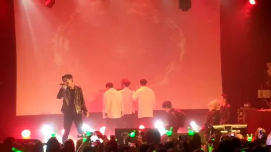 [FANCAM] [25.11.18] B.A.P 'FOREVER' TOUR — Toronto