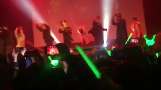 [FANCAM] [25.11.18] B.A.P 'FOREVER' TOUR — Toronto