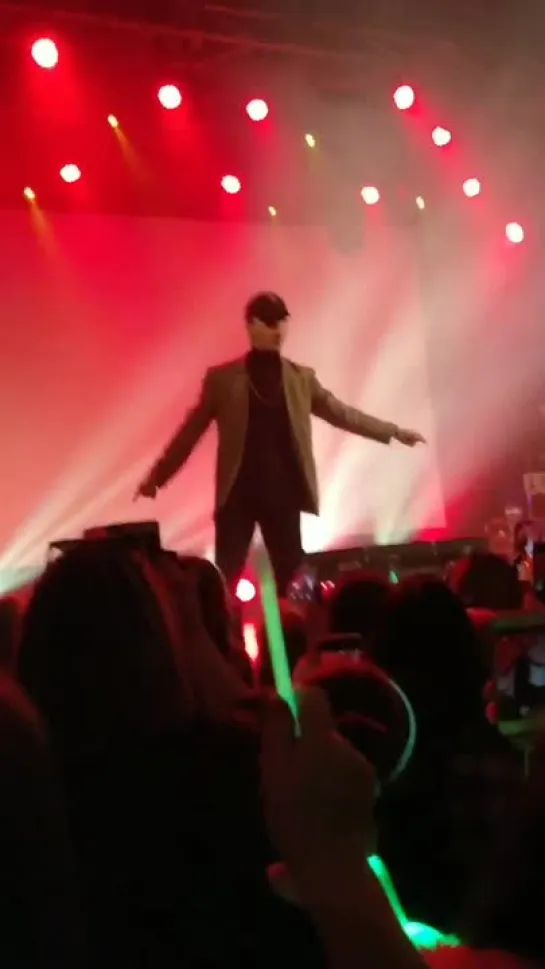 [FANCAM] [25.11.18] B.A.P 'FOREVER' TOUR — Toronto