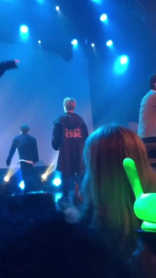 [FANCAM] [25.11.18] B.A.P 'FOREVER' TOUR — Toronto