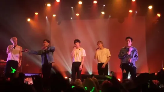 [FANCAM] [25.11.18] B.A.P 'FOREVER' TOUR — Toronto