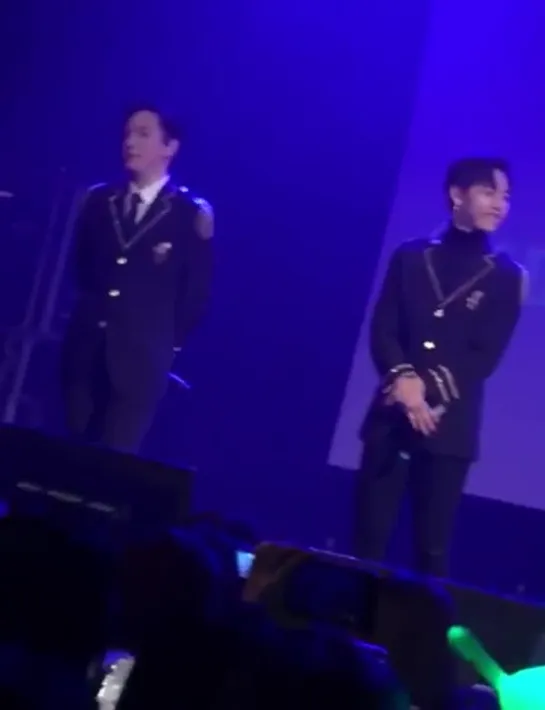 [FANCAM] [25.11.18] B.A.P 'FOREVER' TOUR — Toronto