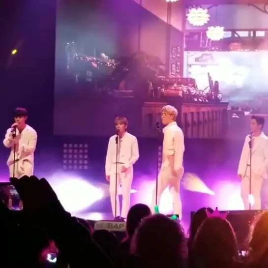 [FANCAM] [24.11.18] B.A.P 'FOREVER' TOUR — Minneapolis