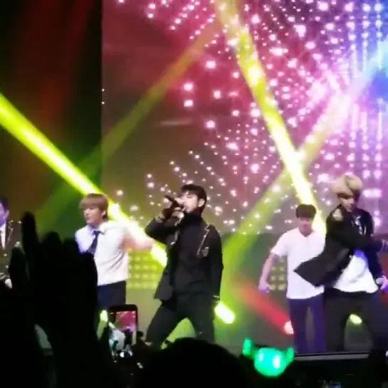 [FANCAM] [24.11.18] B.A.P 'FOREVER' TOUR — Minneapolis