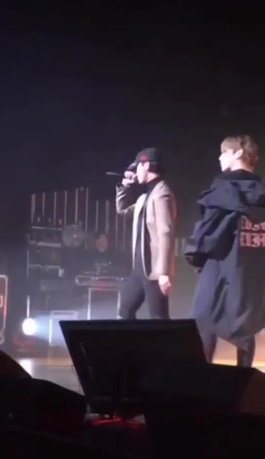 [FANCAM] [24.11.18] B.A.P 'FOREVER' TOUR — Minneapolis