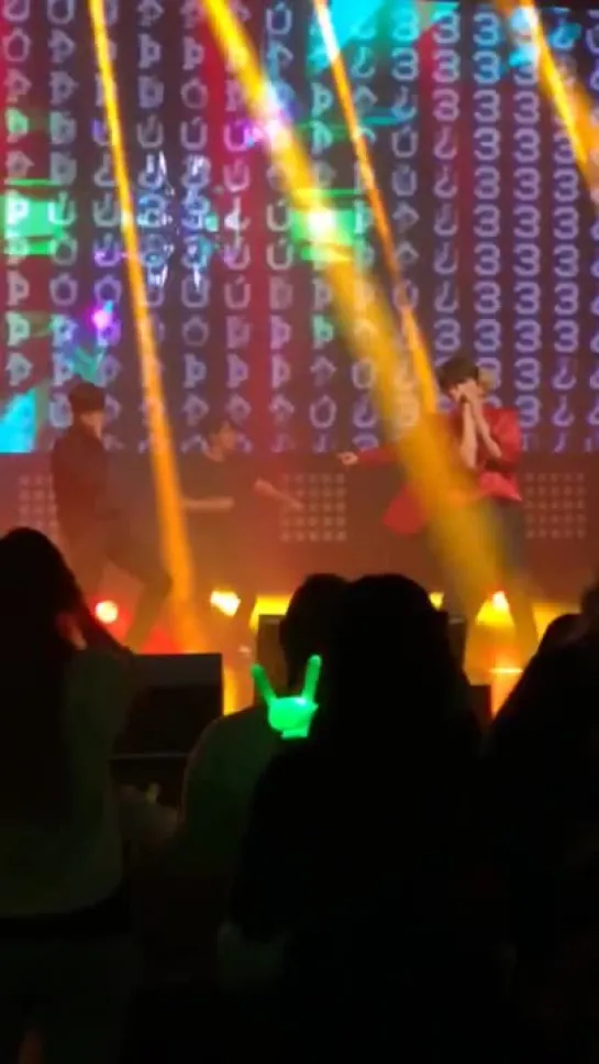 [FANCAM] [24.11.18] B.A.P 'FOREVER' TOUR — Minneapolis