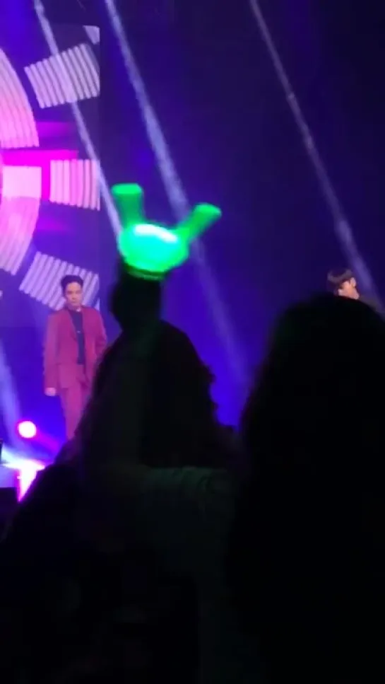 [FANCAM] [24.11.18] B.A.P 'FOREVER' TOUR — Minneapolis