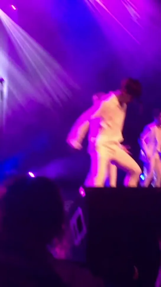 [FANCAM] [20.11.18] B.A.P 'FOREVER' TOUR — Miami