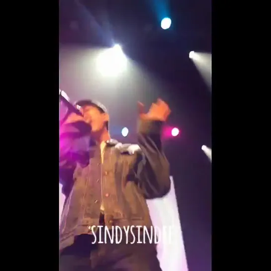 [FANCAM] [15.11.18] B.A.P 'FOREVER' TOUR — Chicago