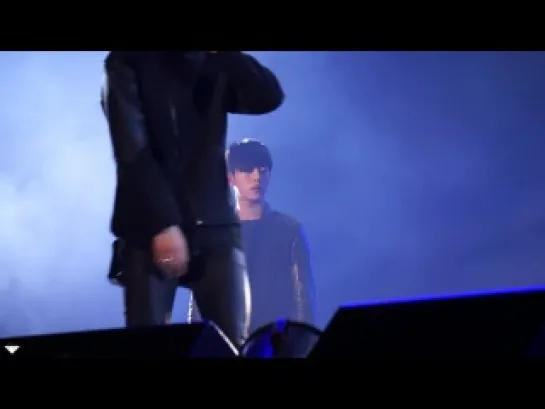 [Fancam] [04.10.14]  B.A.P - "Rain Sound" - The K Festival (Daehyun focused)