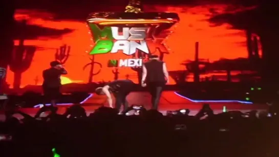 [Fancam] [30.10.14]  Music Bank in Mexico - B.A.P - Short talk