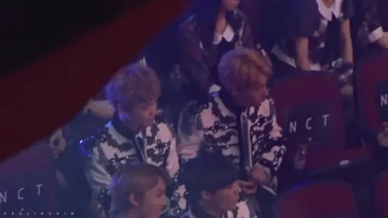 [fancam] 170408 NCT DREAM Reaction to NCT 127 "Limitless" @  The 5th V Chart Awards