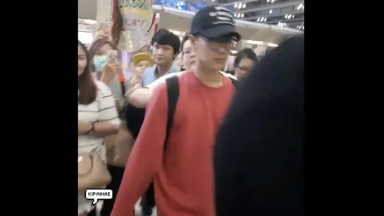 [fancam] 160803 airport Suvarnabhumi (Bangkok ) Ten NCT_U