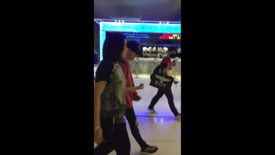 [fancam] 160803 airport Suvarnabhumi (Bangkok ) Ten NCT_U