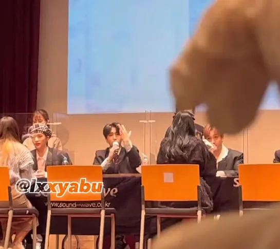 [211204] Stray Kids » Han » SOUND WAVE Fansign