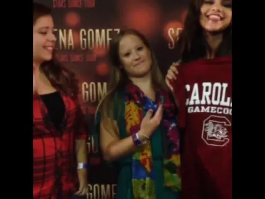 @regans94: Video with Selena Gomez!!!!! #gamecocks #starsdancetour