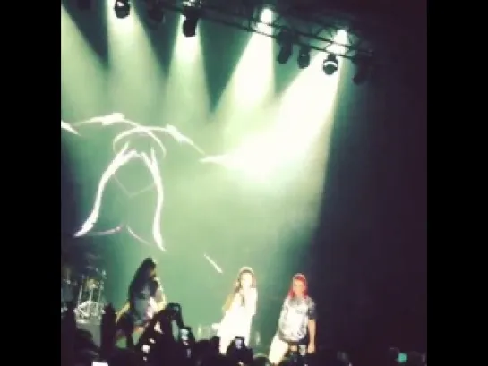 Selena performing "Round & Round" tonight in Denmark