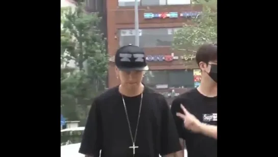 [Fancam] По пути на запись программы «Music Bank» (14.08.15) ;